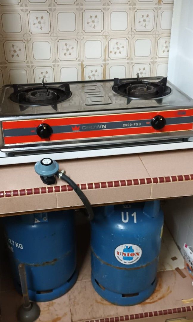 Crown Stove 2500 FSD with empty gas cylinder and regulator, TV & Home Appliances, Kitchen