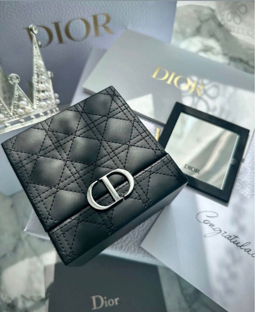 Dior deals lipstick box