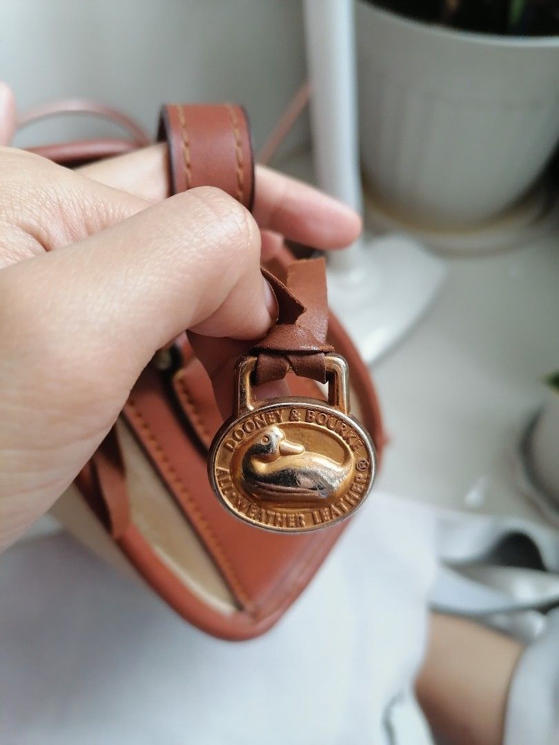 Dooney and bourke doctor vintage doctor bag Luxury Bags Wallets on Carousell