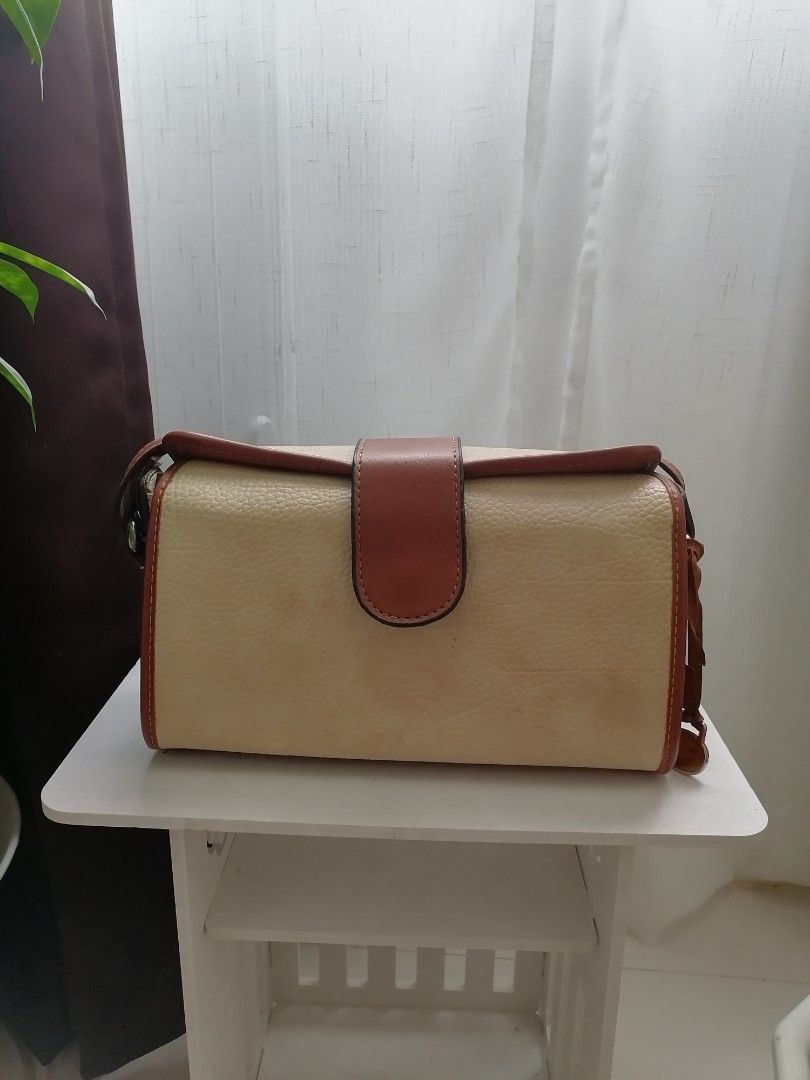 Vintage dooney and bourke doctor bag store