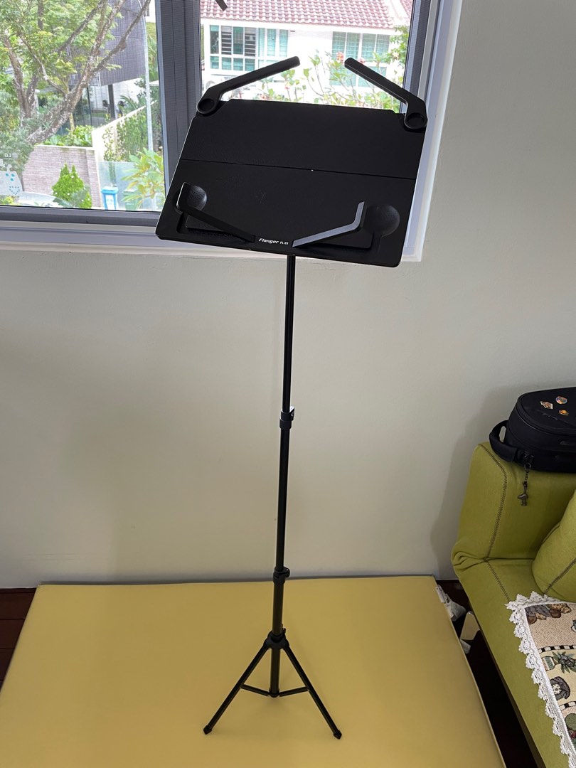 Flanger light weight Music Stand, Hobbies & Toys, Music & Media, Music