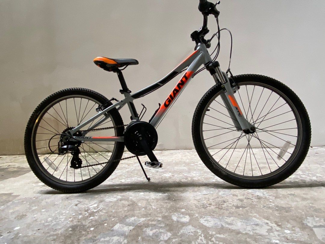Giant XTC JR 24 for kids Sports Equipment Bicycles Parts