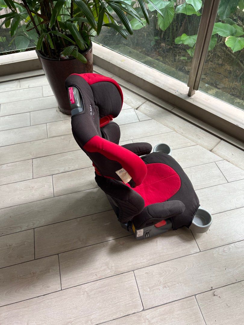 Graco TriLogic car baby seat, Babies & Kids, Going Out, Car Seats on ...