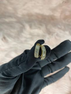 (Category: ) located in . Submitted by authenticdiamonds (Listing ID 1198133871, Image 1). Description: .