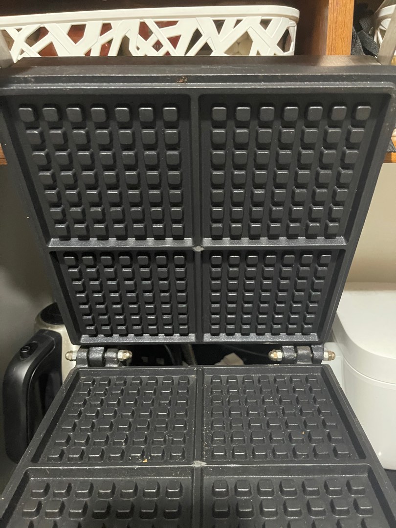 Heavy Duty Waffle Maker, TV & Home Appliances, Kitchen Appliances