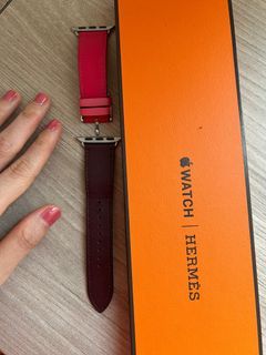 Apple Hermes 44mm Orange Sport Band, Luxury, Watches on Carousell