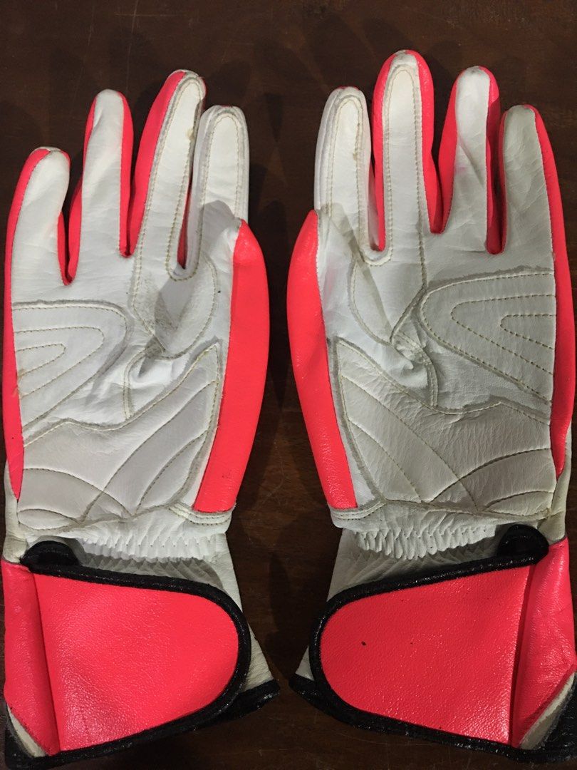 Kiss Racing Team Leather Gloves (Ladies), Motorbikes, Motorbike Parts & Accessories, Helmets and