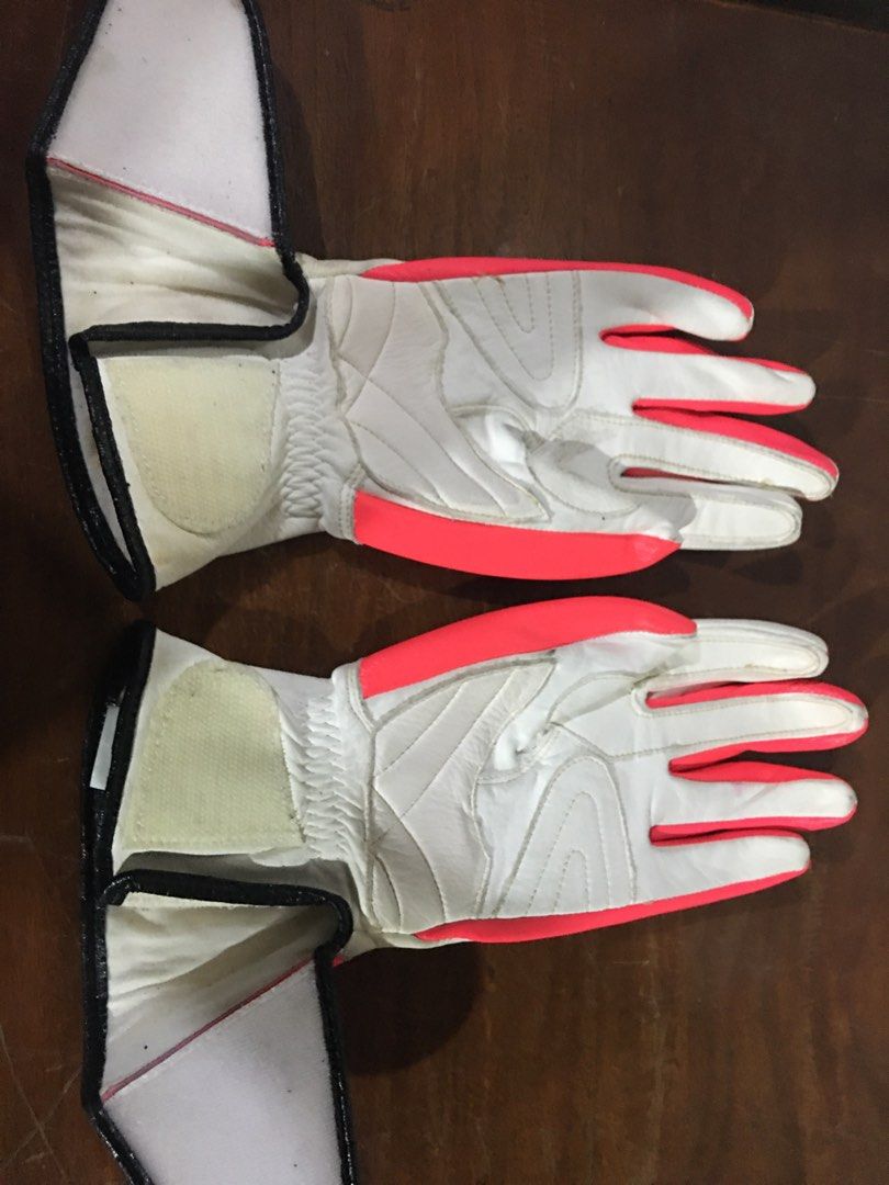 Kiss Racing Team Leather Gloves (Ladies), Motorbikes, Motorbike Parts & Accessories, Helmets and