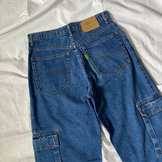 (Category: ) located in . Submitted by bees.outfits (Listing ID 1198081941, Image 1). Description: .