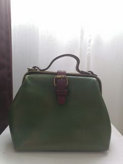 (Category: ) located in . Submitted by thriftcafe (Listing ID 1198061031, Image 1). Description: .