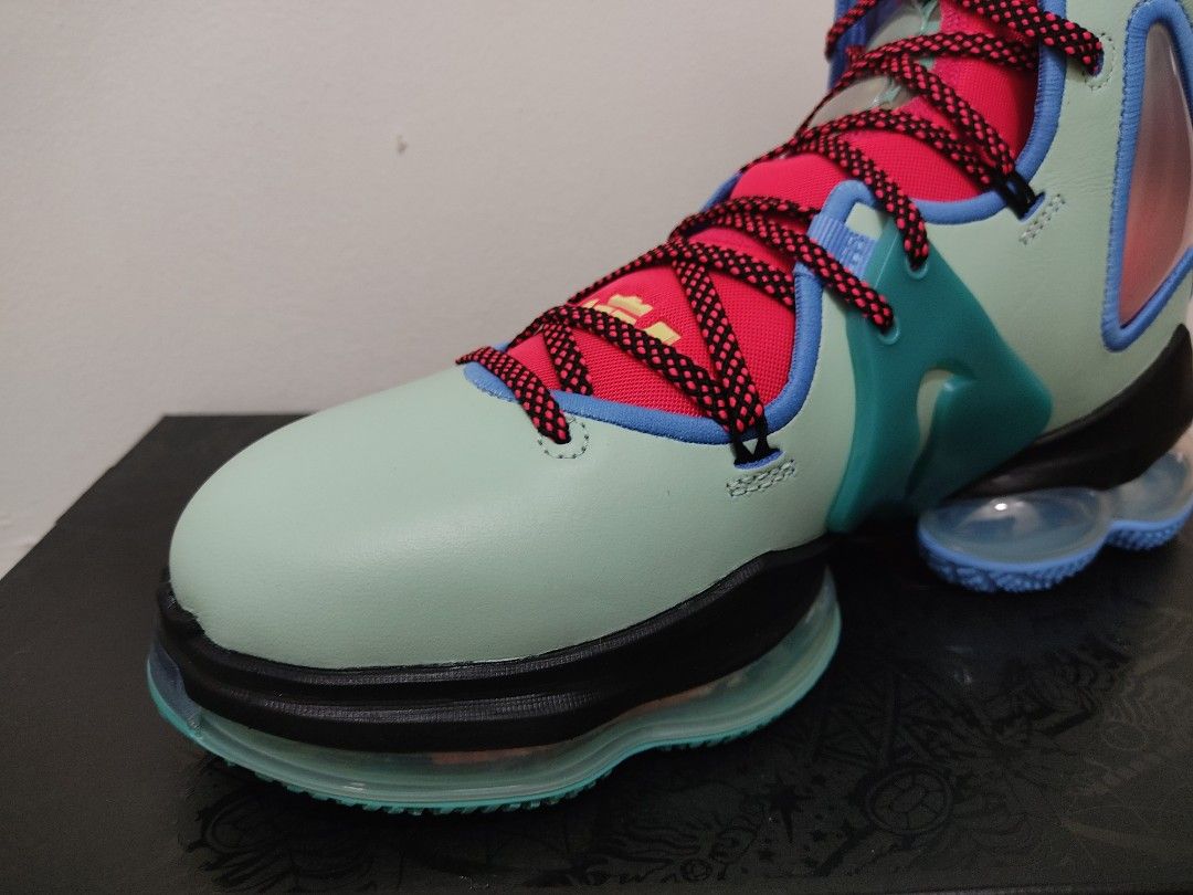 Lebron on sale skittles sneakers