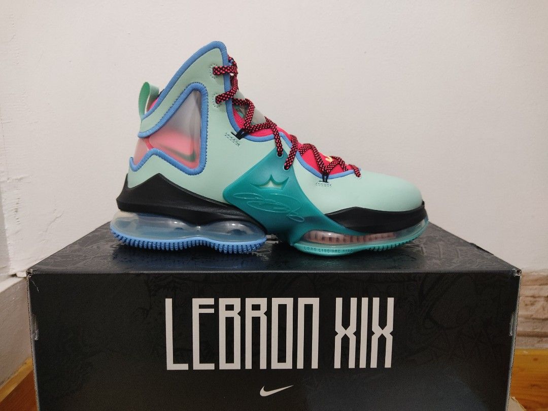 Lebron store skittles sneakers