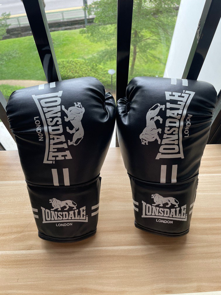 Lonsdale Boxing Gloves, Sports Equipment, Other Sports Equipment and