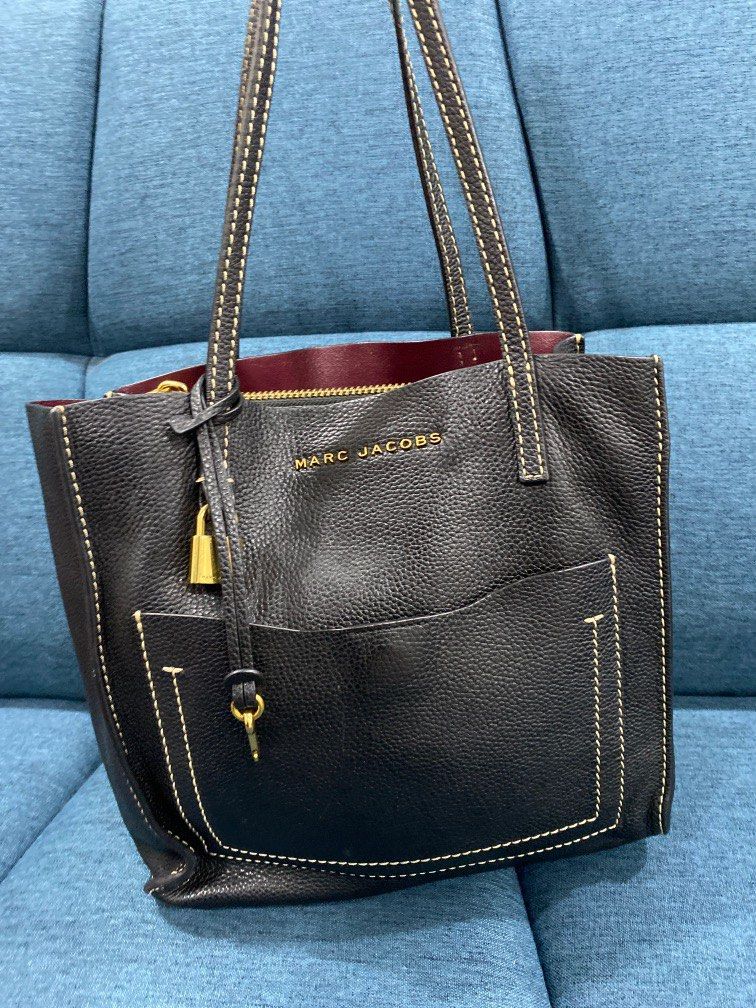 Marc jacobs hotsell grind t pocket