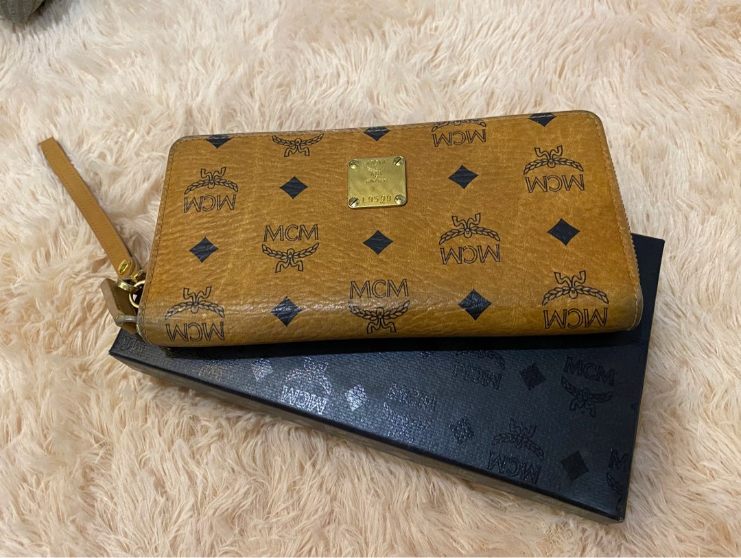 Mcm wallet sale original