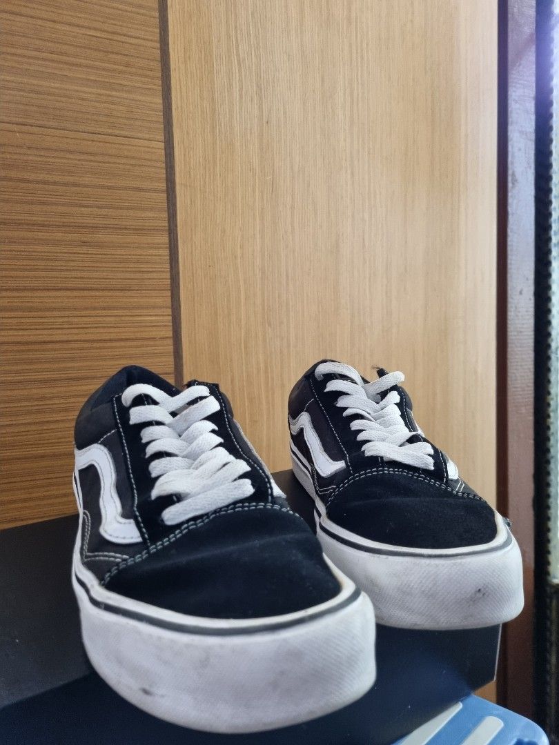 CLEARANCE Vans Old Skool