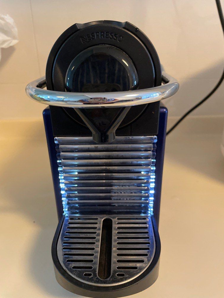 Nespresso pixie coffee machine, TV & Home Appliances, Kitchen