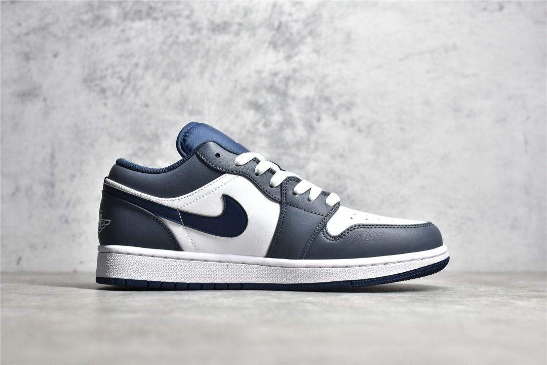 Nike air blue grey top