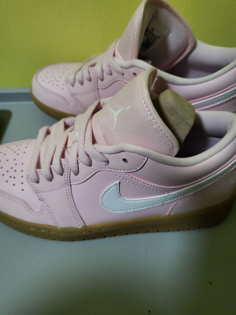 womens nike air jordan pink