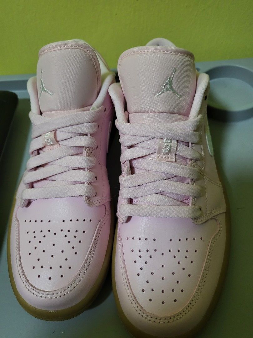 womens nike air jordan pink