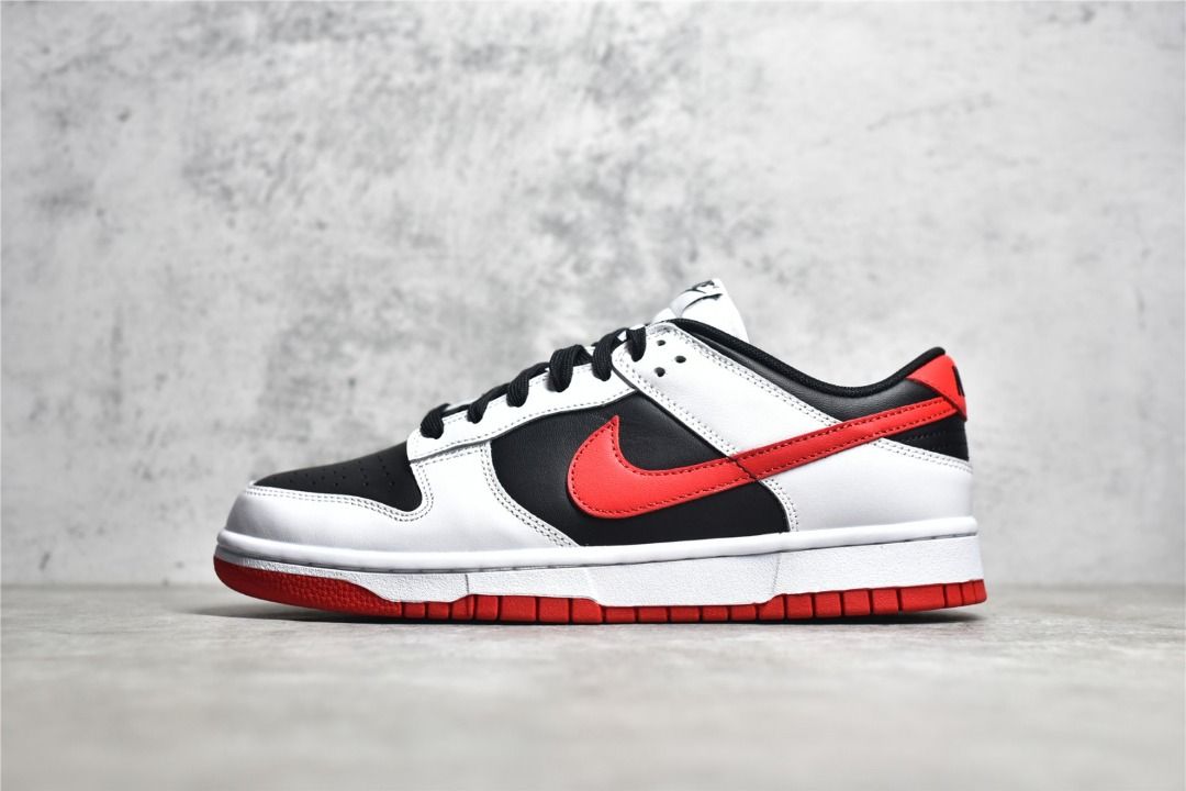 Red white and clearance black nike shoes