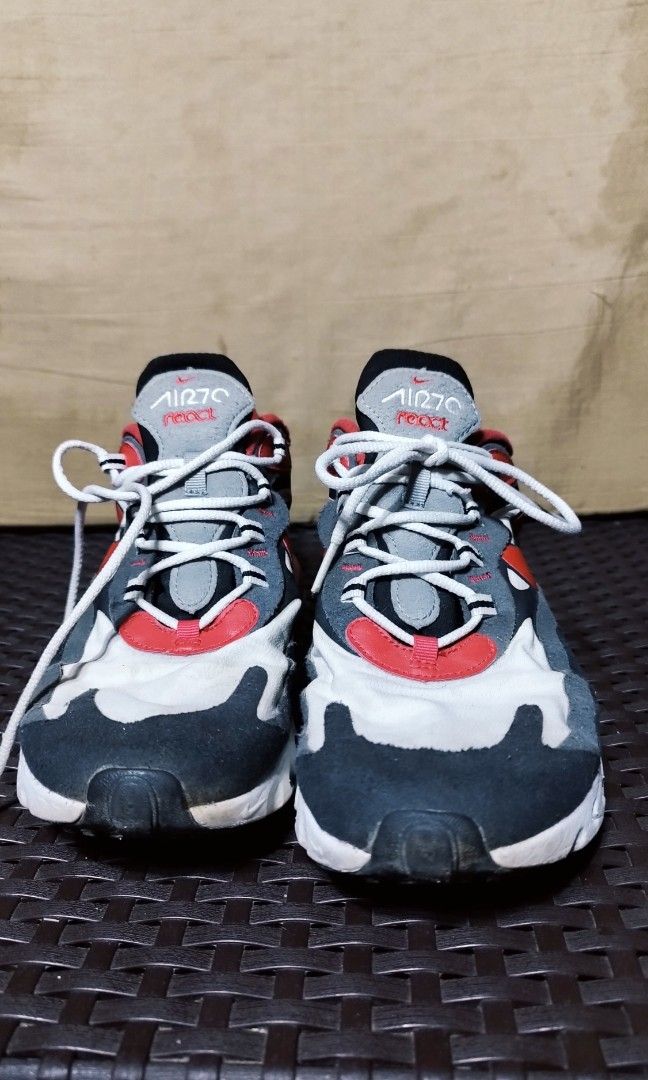 are 270 react running shoes