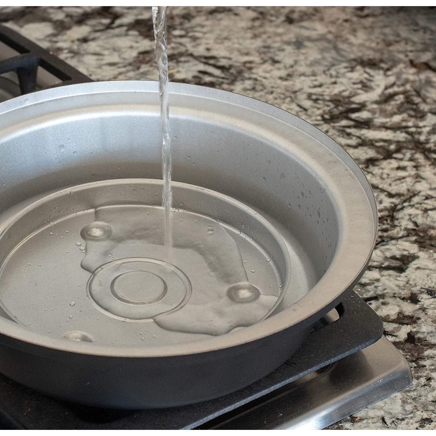 Nordic Ware 36567 Personal Size Stovetop Kettle Smoker, Black