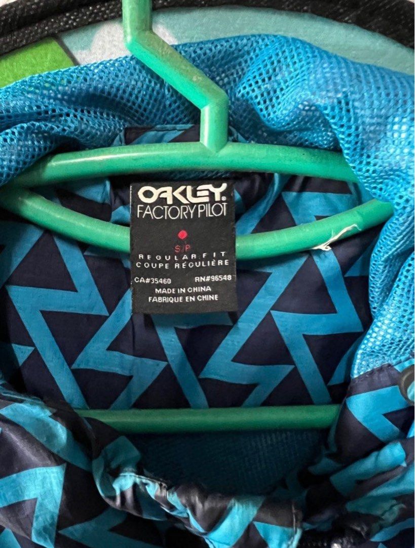 Oakley factory pilot windbreaker Men s Fashion Coats Jackets