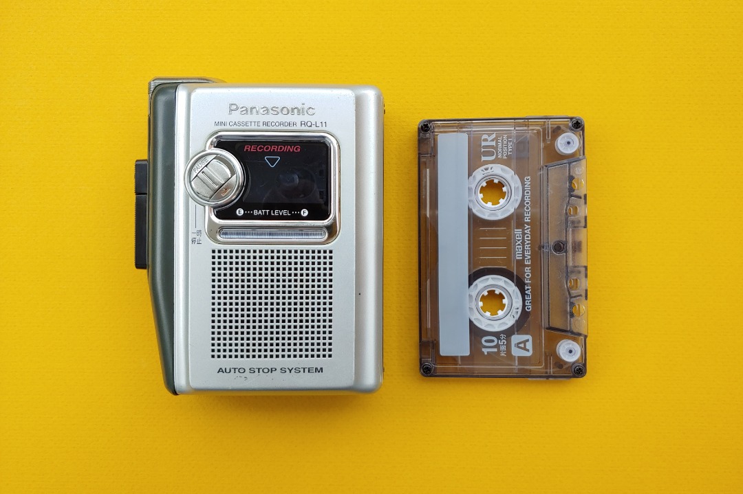 Panasonic RQL11 Portable Cassette Player/Recorder, Hobbies & Toys
