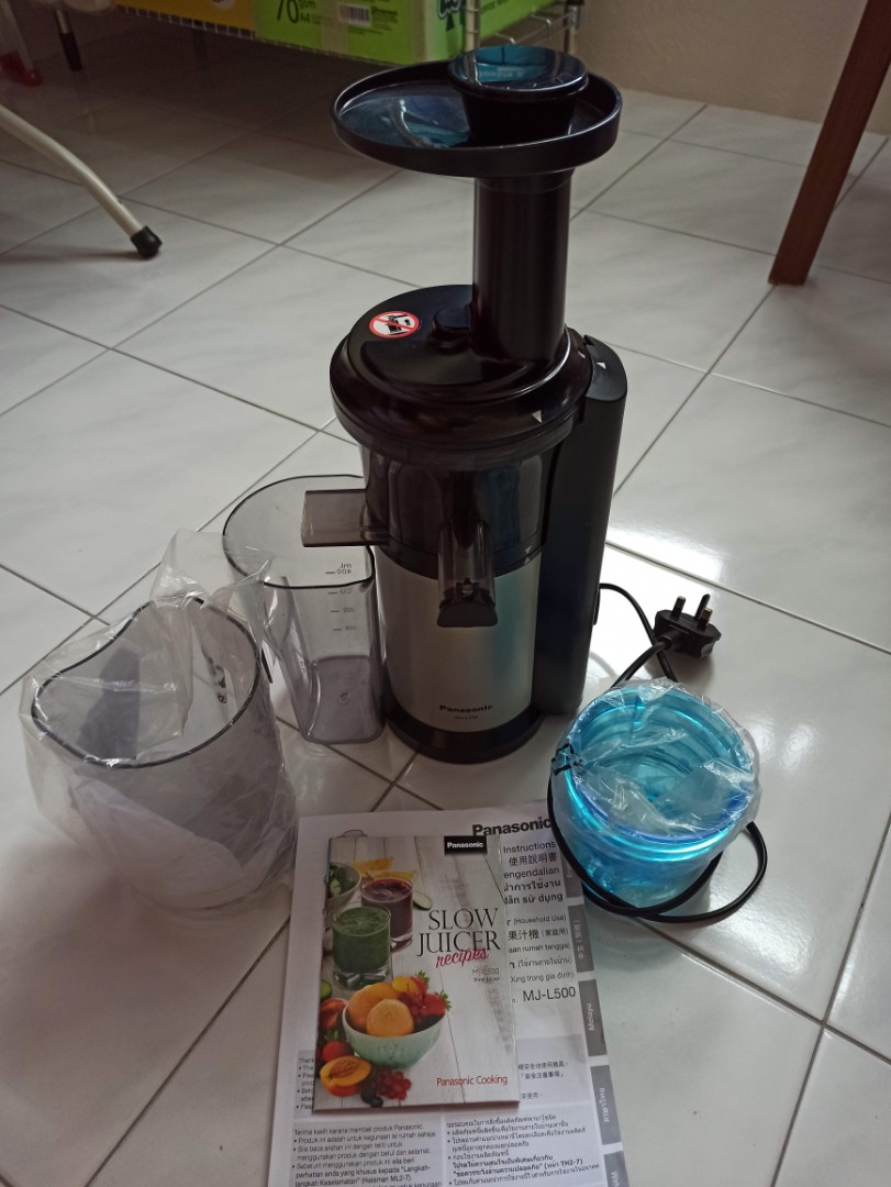 Panasonic slow juicer, TV & Home Appliances, Kitchen Appliances