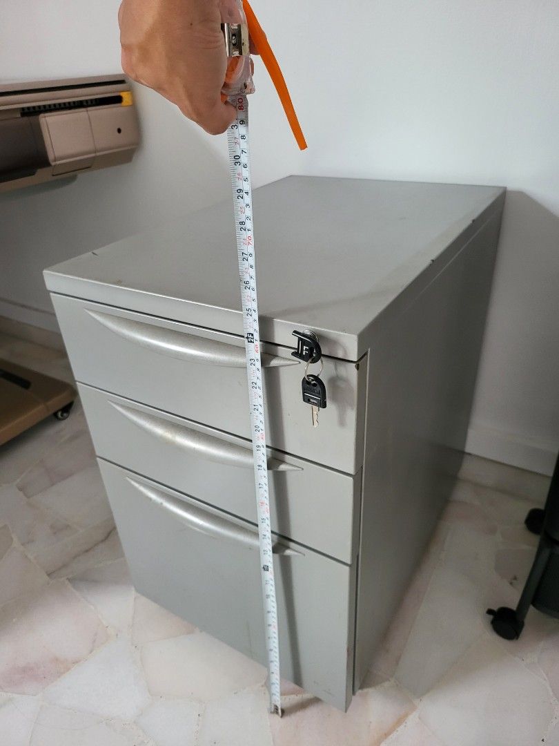 Perdester (Category: Tables & Sets) located in Singapore. Submitted by ebikko (Listing ID 1198024462, Image 3). Description: Steel Perdester roller in good condition lockset key available dimension: 40cm x 59cm x 63 (H).