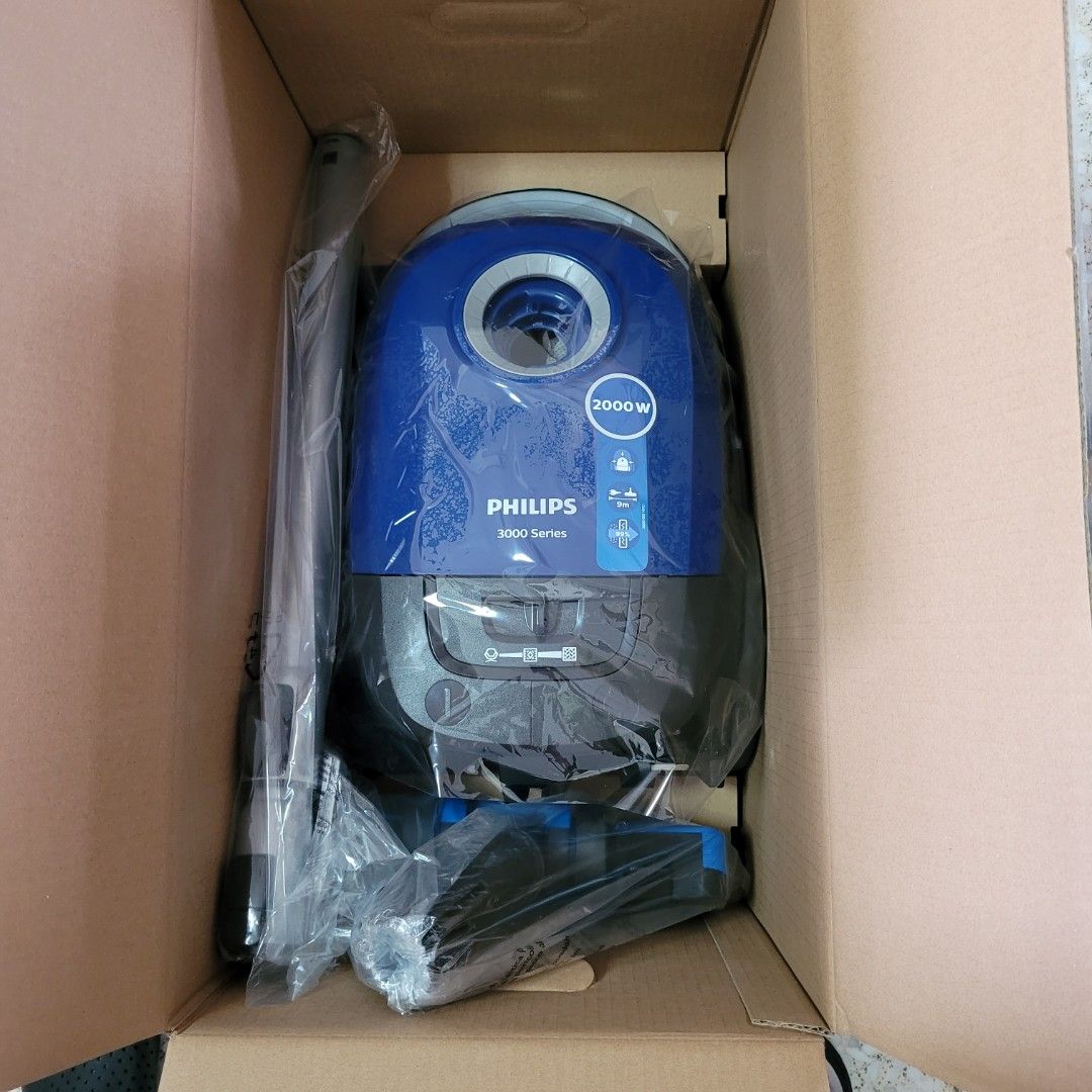 PHILIPS XD3010/61 AIRFLOW MAX 2000W BAGGED VACUUM CLEANER 2 year