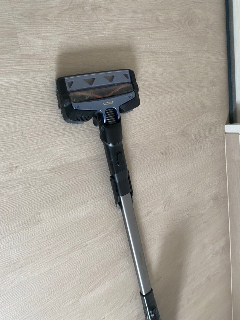 Phillips 8000 series, TV & Home Appliances, Vacuum Cleaner ...