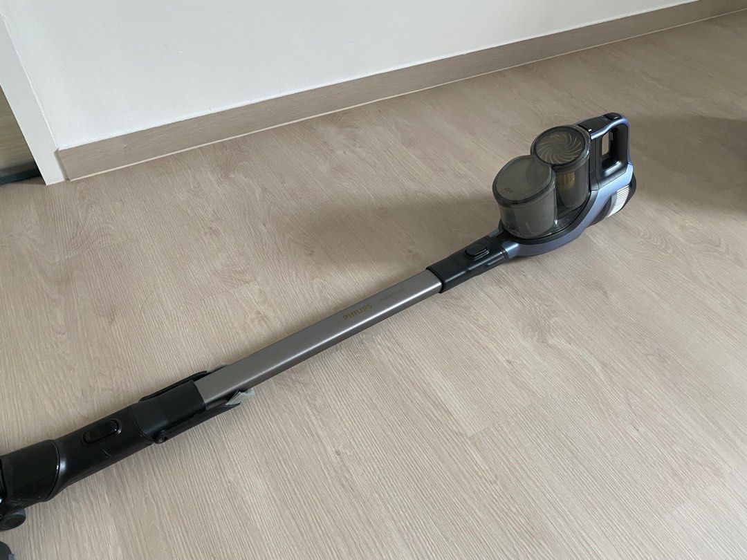 Phillips 8000 series, TV & Home Appliances, Vacuum Cleaner ...