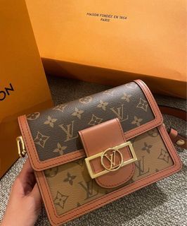 Louis Vuitton Mickey&Minnie mouse Disney wallet preorder japan 🇯🇵,  Luxury, Bags & Wallets on Carousell