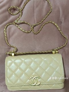 Preloved Chanel Woc Bag