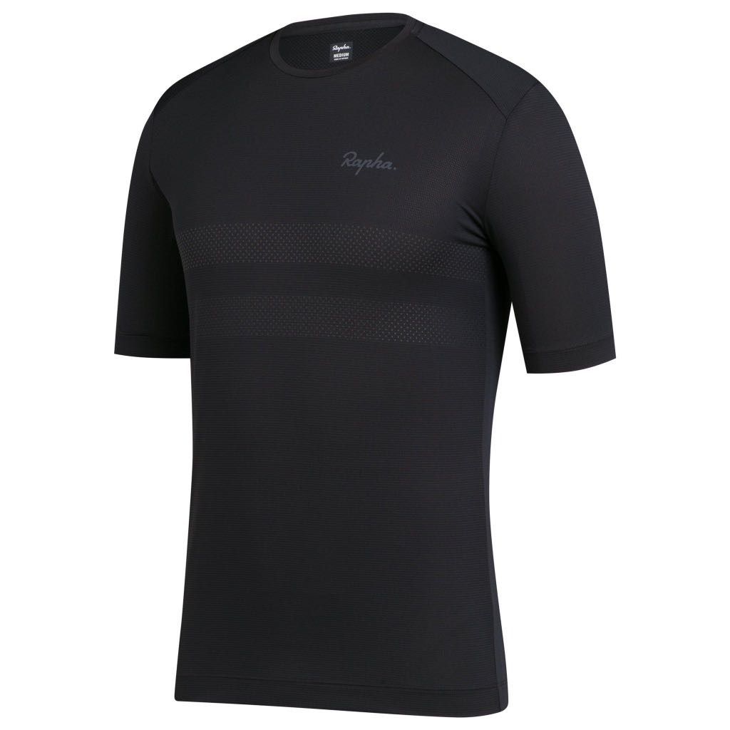 Rapha - Men Explore Technical Tshirt (Small) (Category: Activewear) located in Shah Alam. Submitted by azahinordin (Listing ID 1198140179, Image 2). Description: Authentic & Original Condition: 9.9/10 Size : Small Free Postage COD Location : Bukit Jelutong, Shah Alam, Selangor/Seksyen 13.