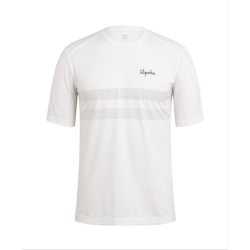 Rapha - Men Explore Technical Tshirt (Category: Activewear) located in Shah Alam. Submitted by azahinordin (Listing ID 1198140495, Image 3). Description: Authentic & Original Condition: 9.9/10 Size : Small Free Postage COD Location : Bukit Jelutong, Shah Alam, Selangor/Seksyen 13.