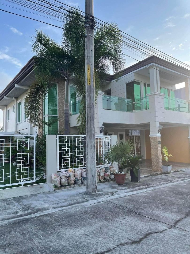 RFO 4 Bedroom 3 Bathroom with Parking House and Lot For Sale Angeles City Pampanga, Property