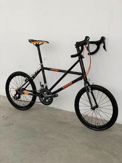 (Category: ) located in . Submitted by bikestar (Listing ID 1197981921, Image 1). Description: .