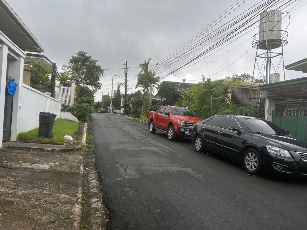 Rush Lot For Sale in Merville Park Subdivision, Paranaque, Property