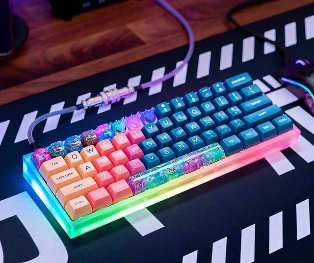 SA Vilebloom Base + TKL Modifiers + NonStandard Keycaps, Computers