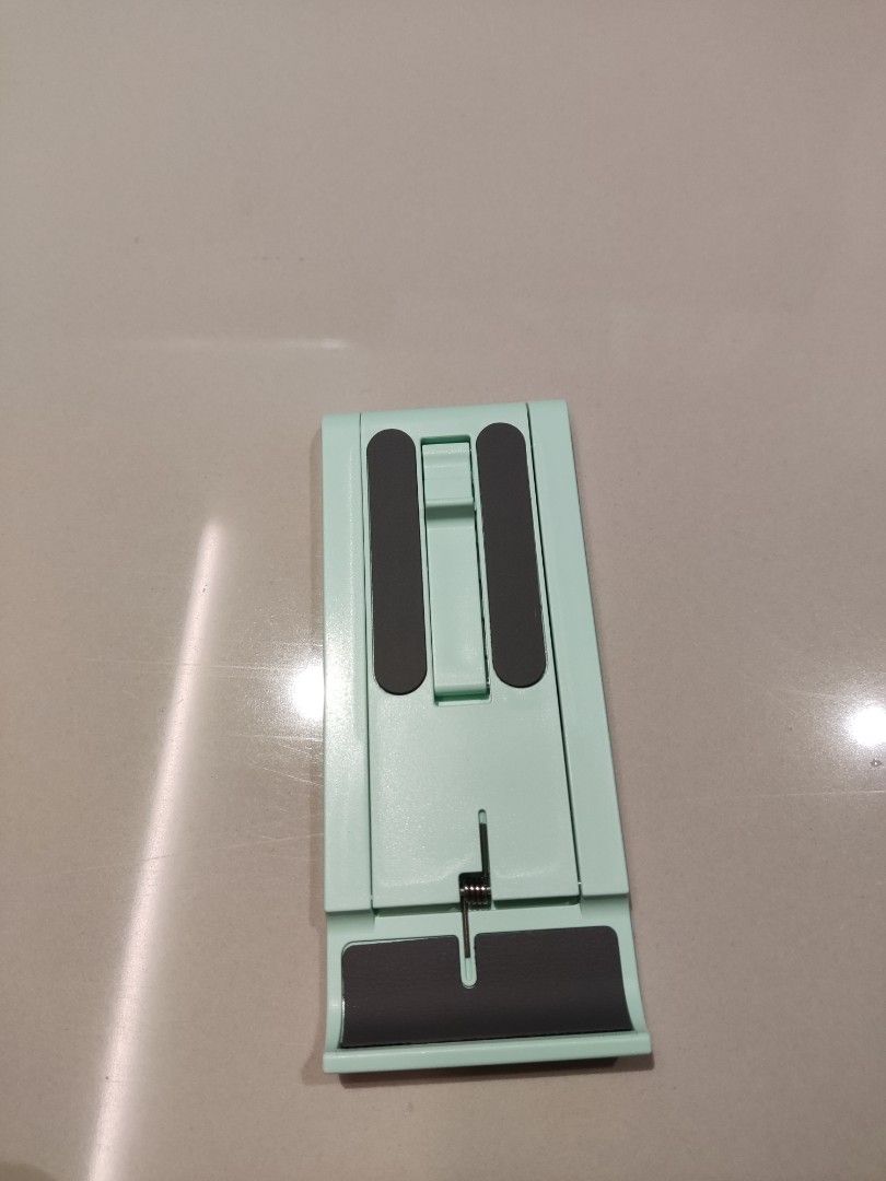 Shein phone/tablet holder, Mobile Phones & Gadgets, Mobile & Gadget