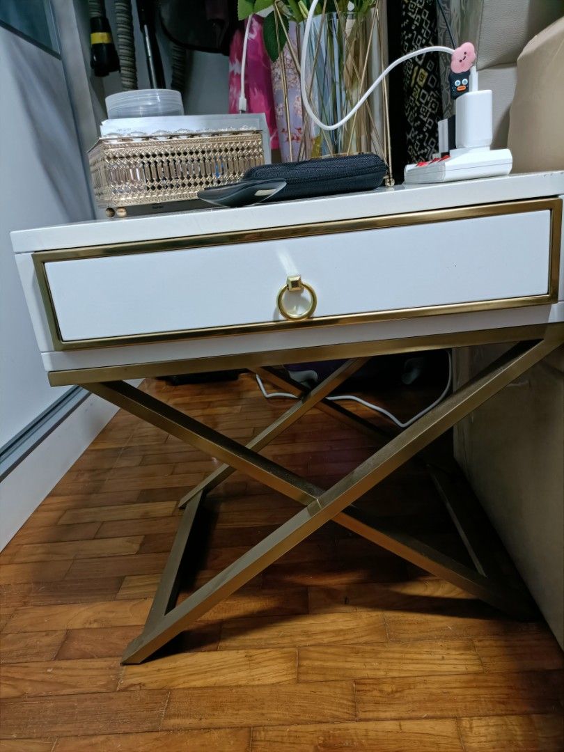 Solid Nordic Side Table (Category: Tables & Sets) located in Singapore. Submitted by noiremy (Listing ID 1198131861, Image 3). Description: .