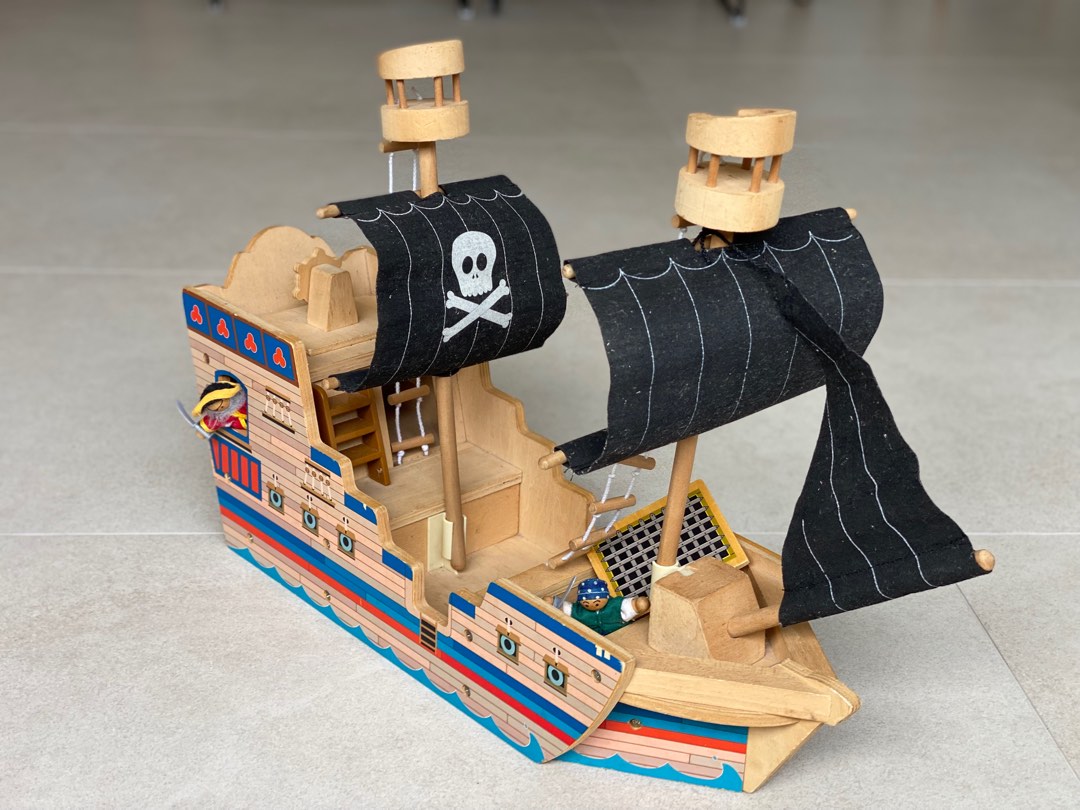 Melissa and doug wooden pirate ship top