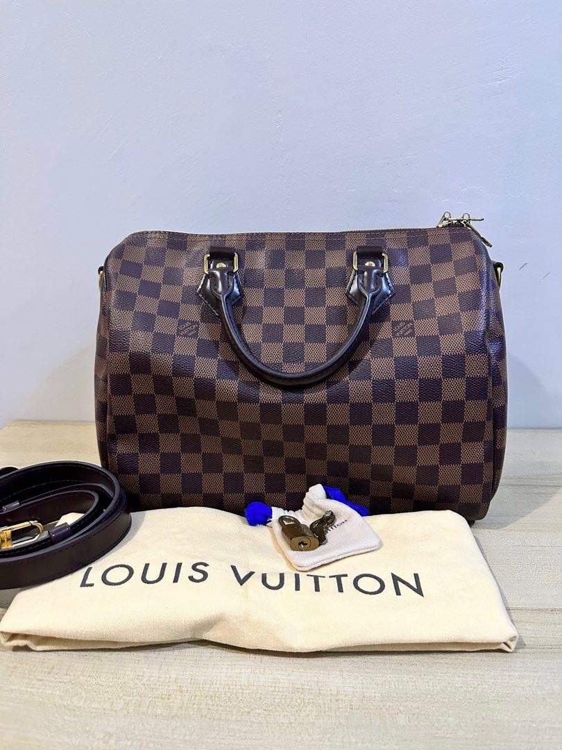 LOUIS VUITTON LV Distorted Damier Bag Charm Key Holder Black