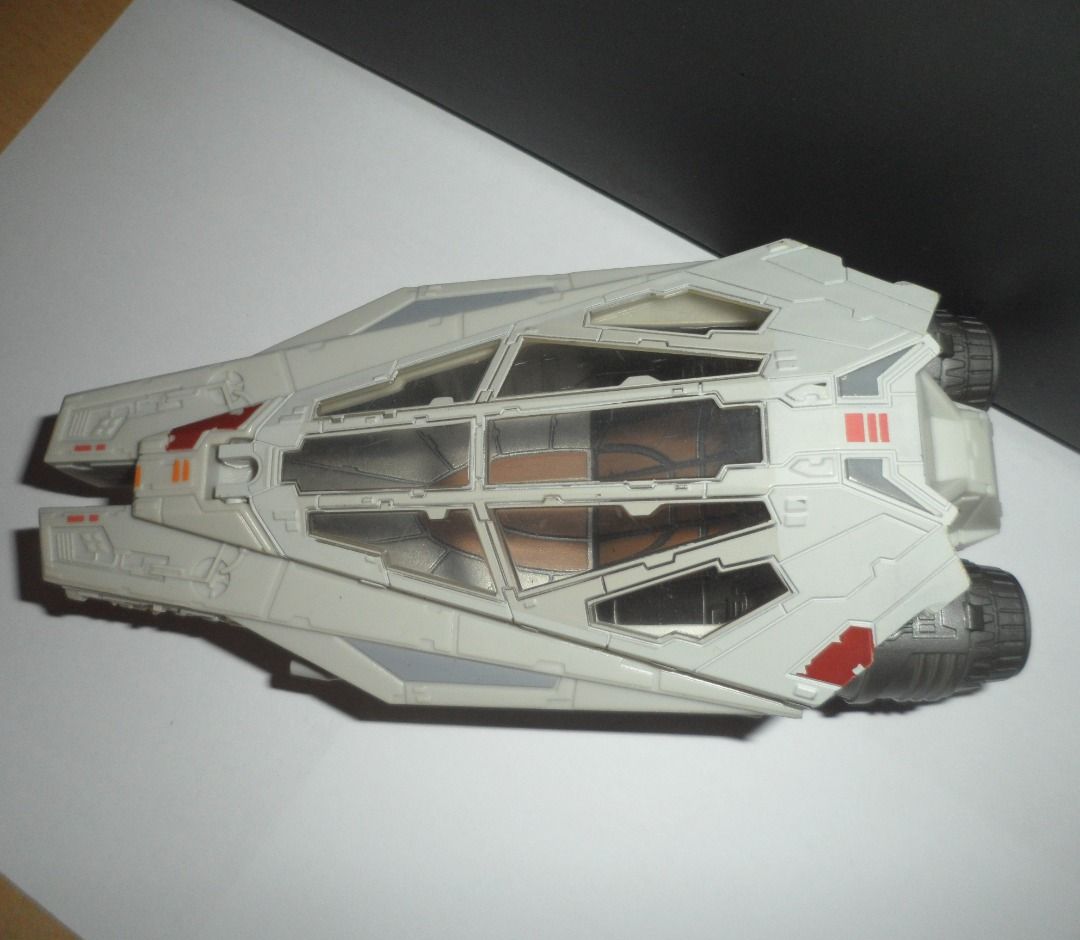 Lego millennium hot sale falcon escape pod