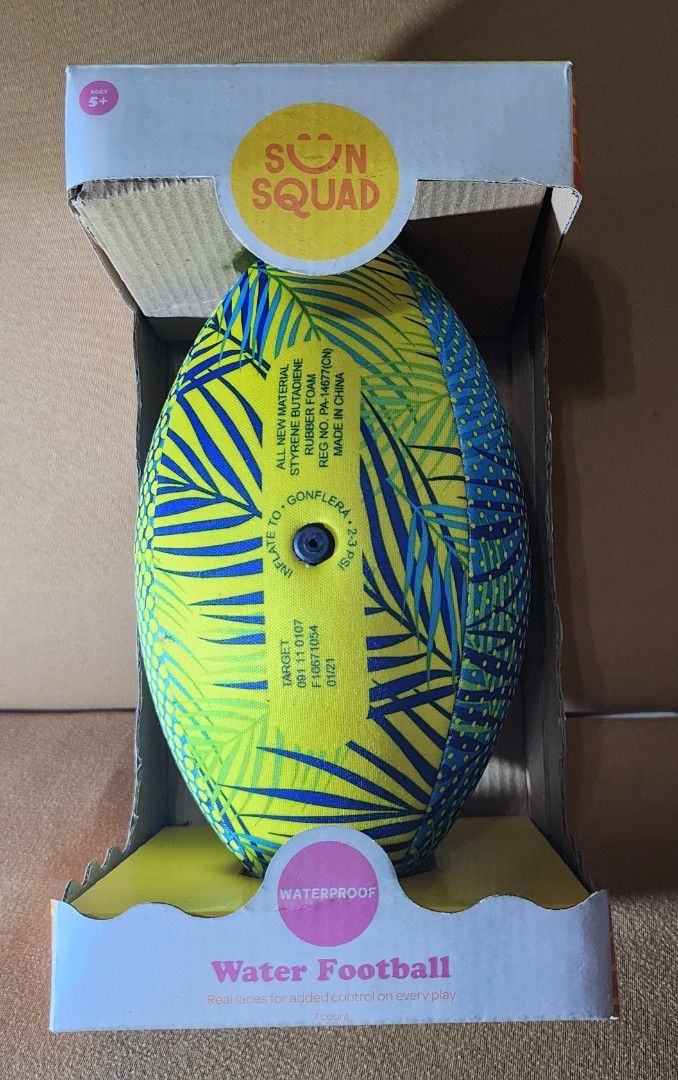 Sun Squad Water Football, Hobbies & Toys, Toys & Games on Carousell