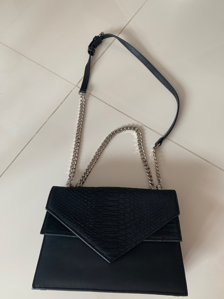 tallulah bag, Women's Fashion, Bags & Wallets, Shoulder Bags on Carousell