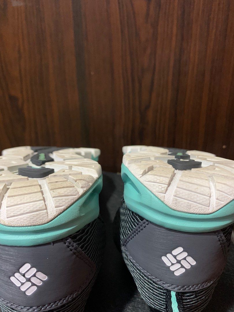 trekking shoes price